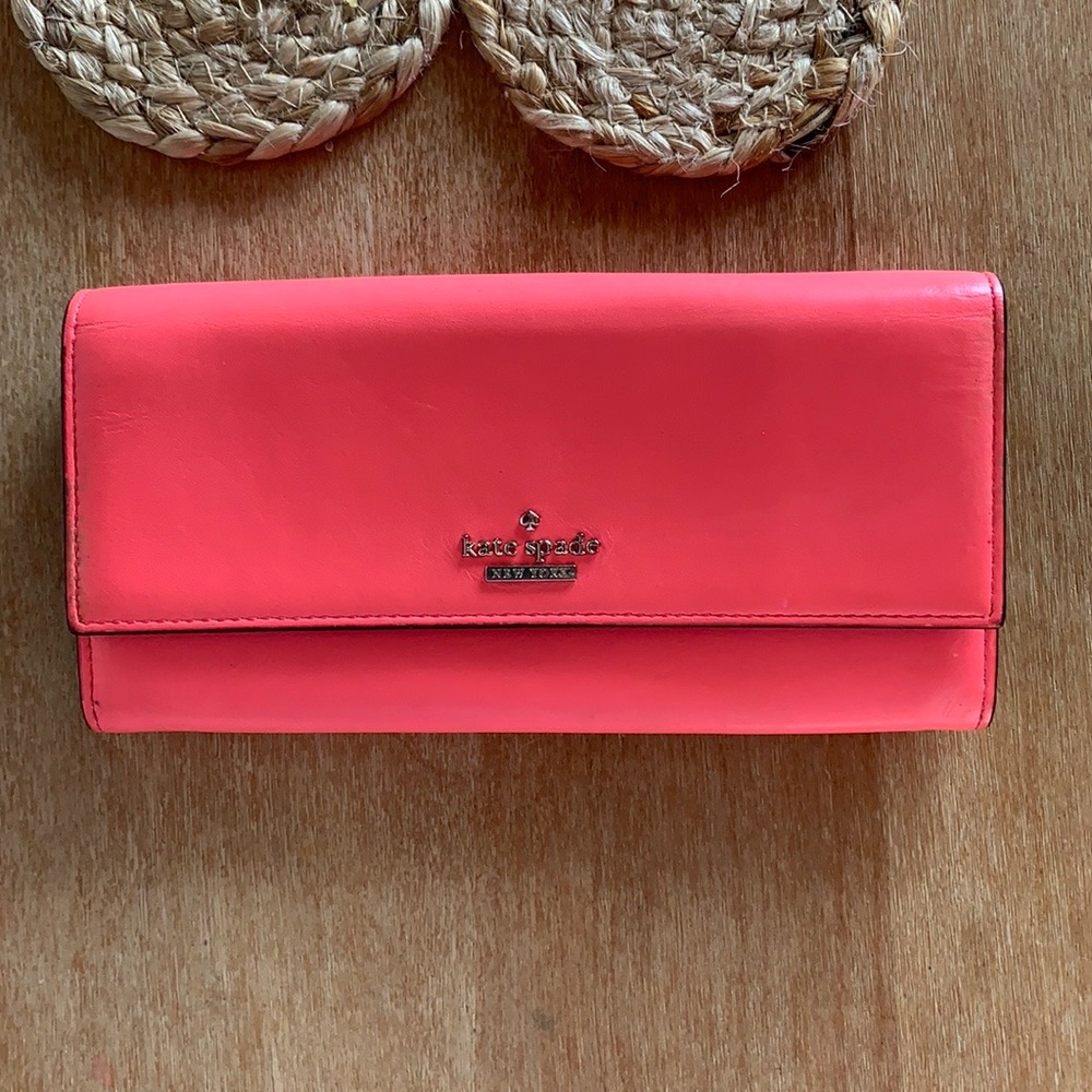 Kate Spade wallet ♠️